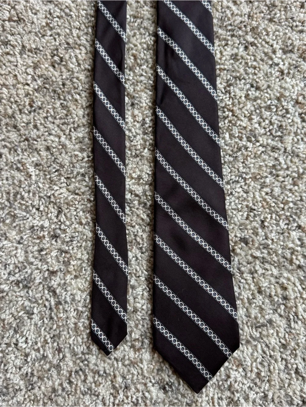 Yves Saint Laurent Men’s Silk Tie Brown/White Striped Woven Pointed Classic